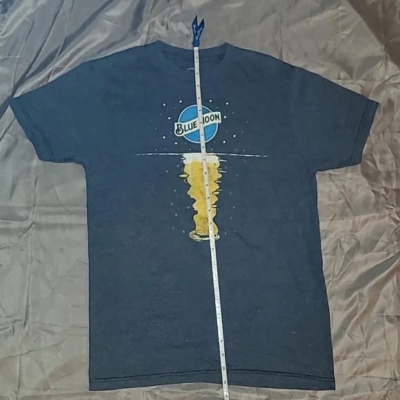 **4/$20 TEES**Blue Moon size Small men's navy heather draft beer under blue moon - Picture 5 of 7